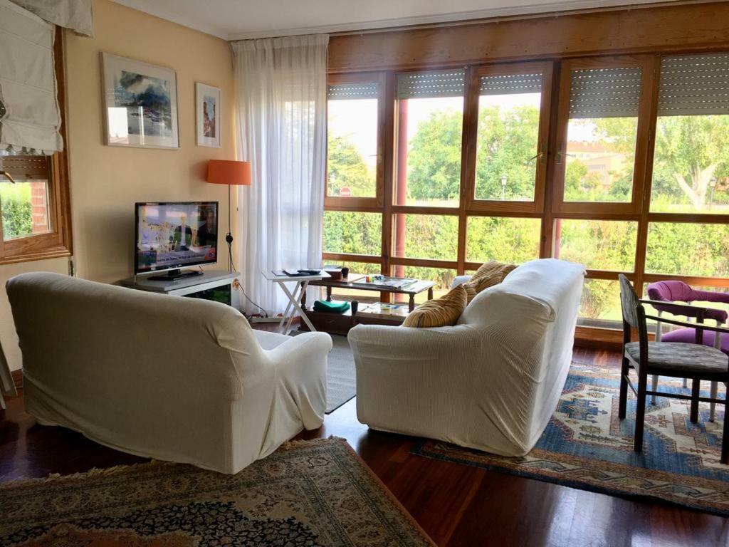 Preciosa Casa Independiente Con Piscina Cubierta Y Gran Jardin Privados Аро Экстерьер фото